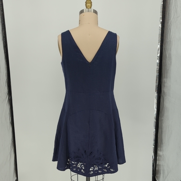 Neiman Marcus V Neck Embroidered Eyelet Dress Navy Blue L preppy summer - Picture 2 of 6